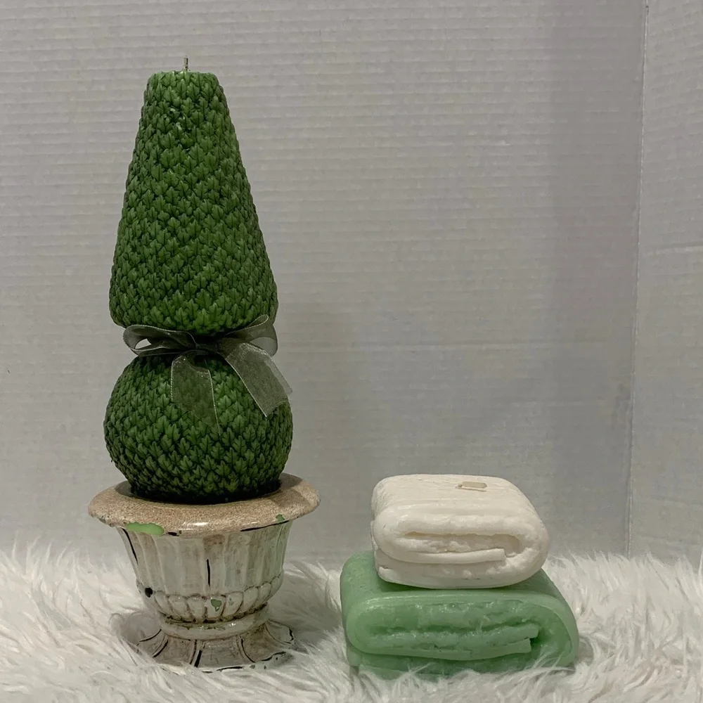3 pieces Green Topiary Candle, White and Green Folded Towel Candles